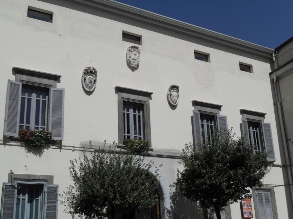 Facciata del Palazzo Vescovile - Sede MUDIT