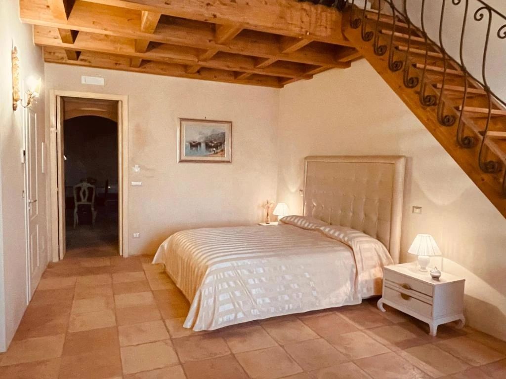 Palazzo Laureano — foto 4